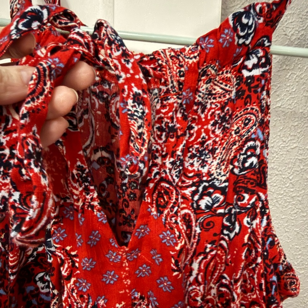 Red Paisley Women's Top - Picture 4 of 4